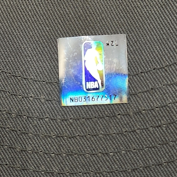 New Era NBA Chicago Bulls Metal Badge 59FIFTY Fitted Cap Gray 7 55.8cm EUC - Picture 7 of 10